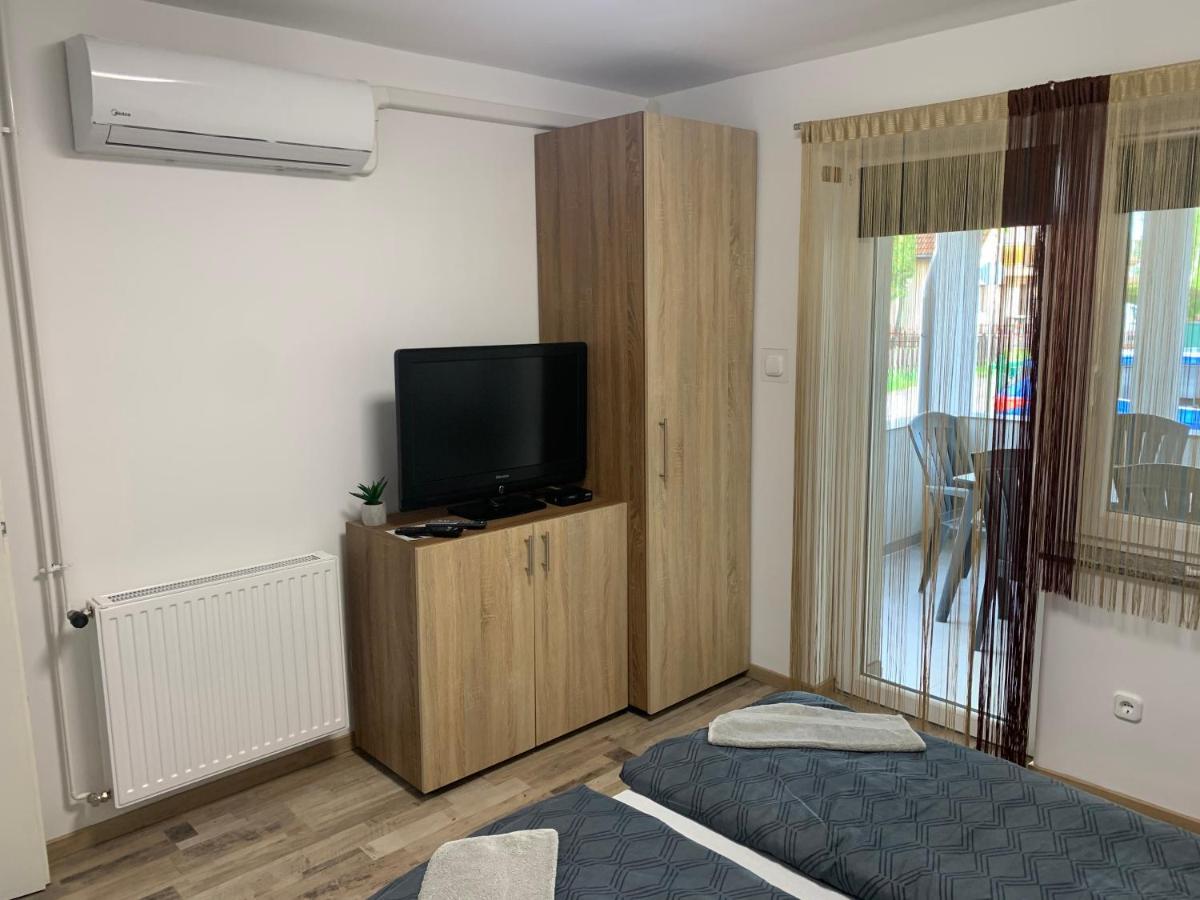 Komo Apartment Бік Екстер'єр фото
